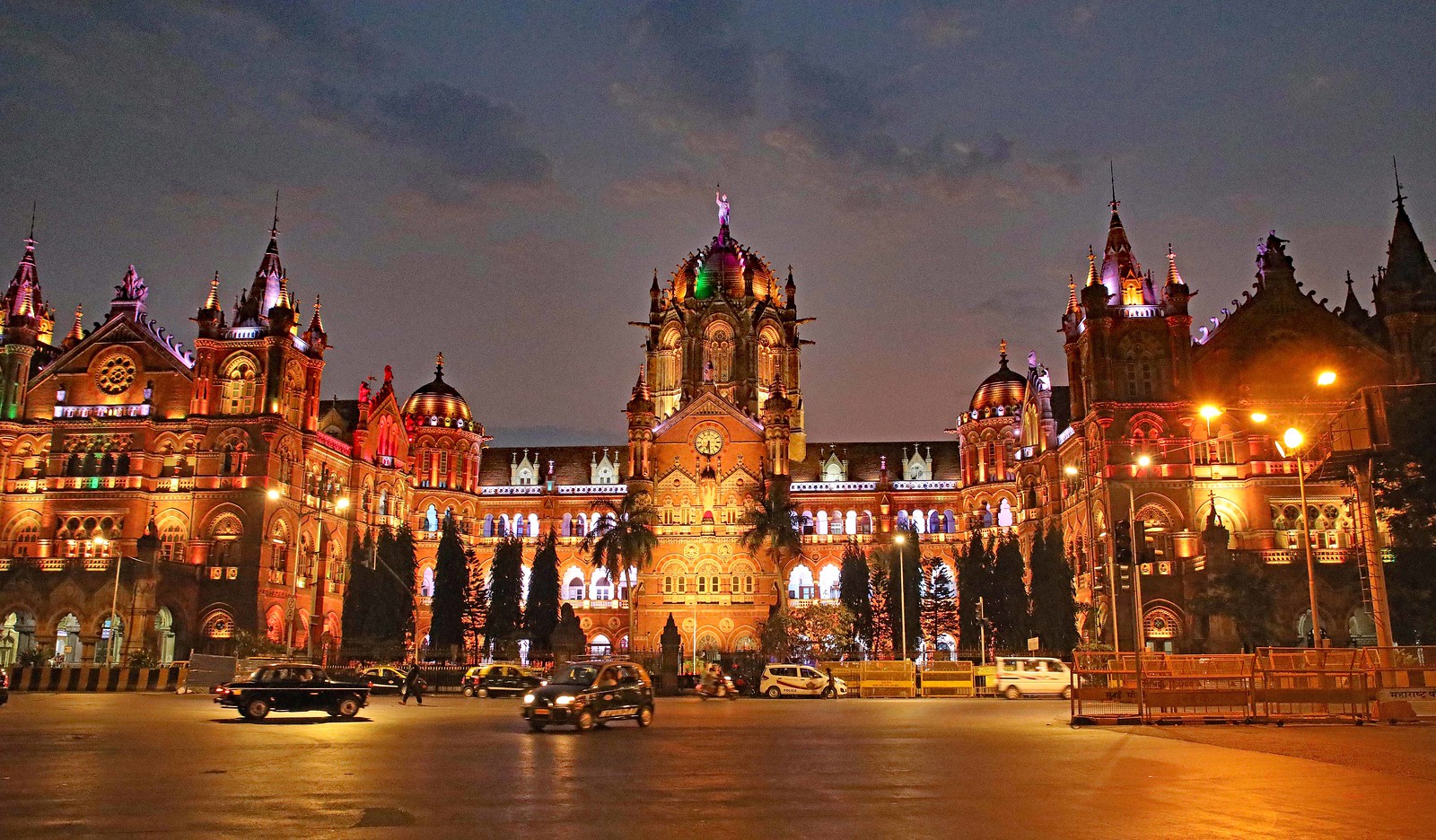 Chhatrapati Shivaji Terminus History : A Blend of Heritage, Architecture, and Functionality