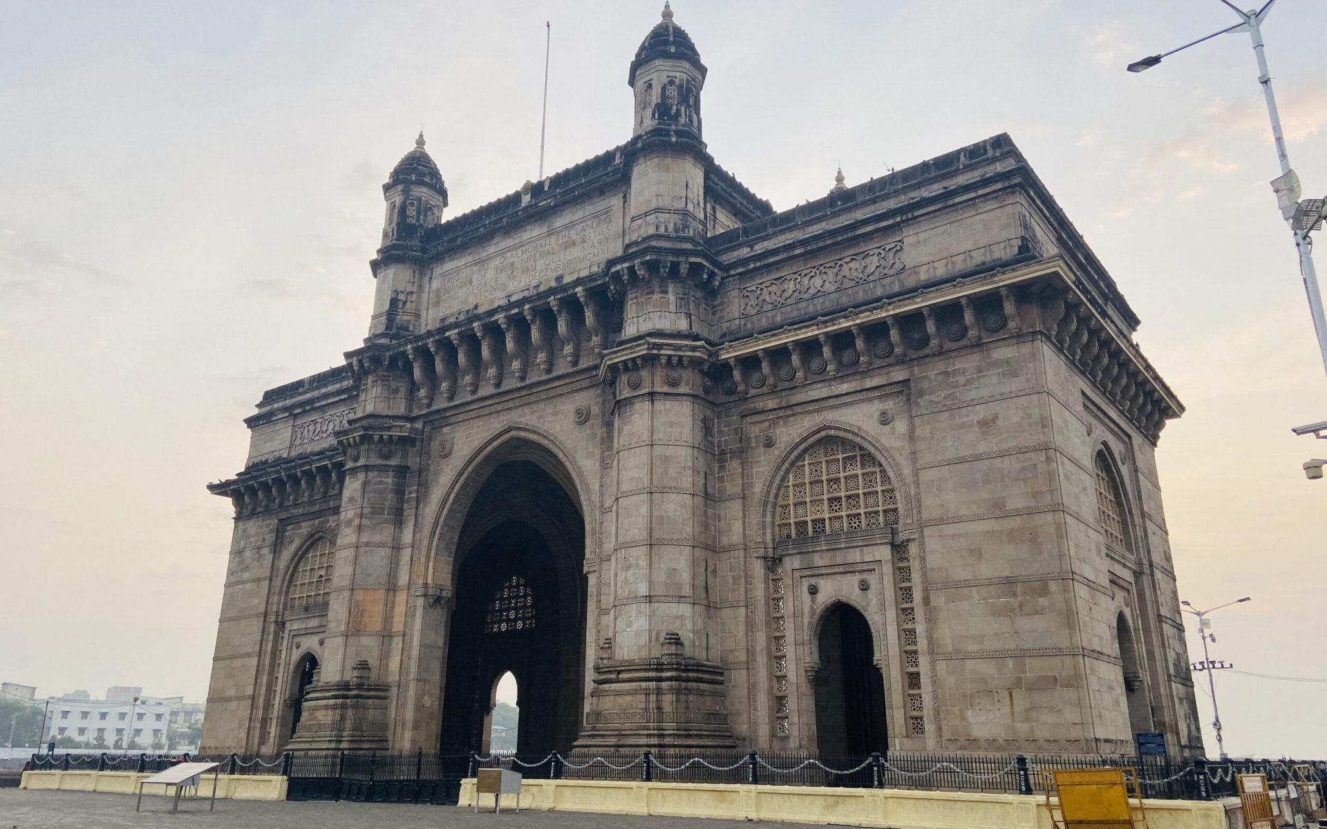 Mumbai-city-tours-by-magical-mumbai-tours